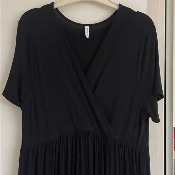 Maternity Maxi Wrap Dress.   Size XL - Picture 2 of 15